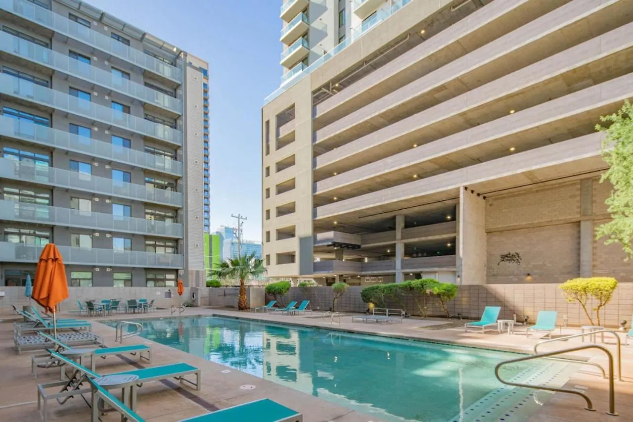 Lovely 1Bd - Central Downtown - Gym, Pool, Parking Phoenix