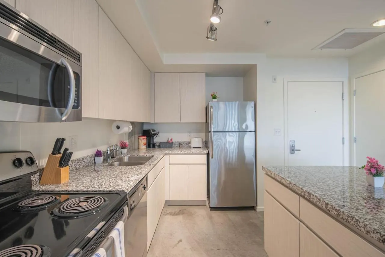 Lovely 1Bd - Central Downtown - Gym, Pool, Parking Phoenix Apartment