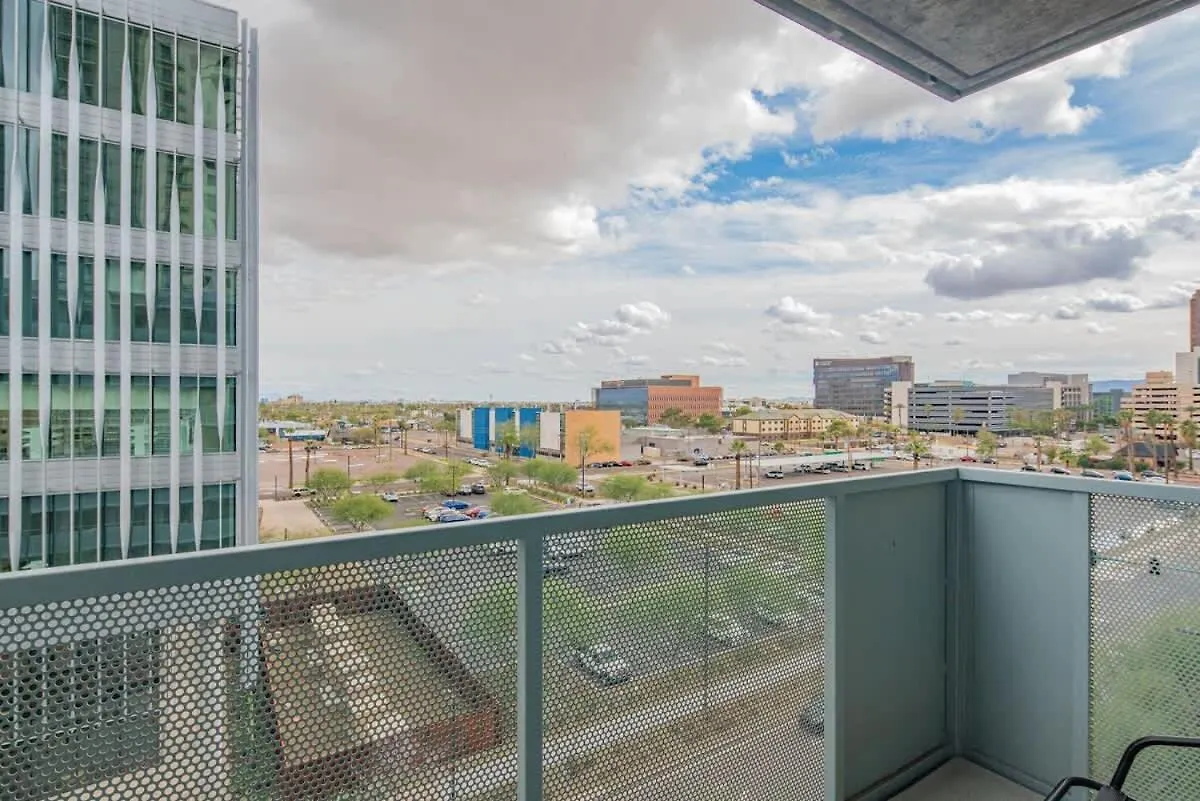 Lovely 1Bd - Central Downtown - Gym, Pool, Parking Phoenix Apartment